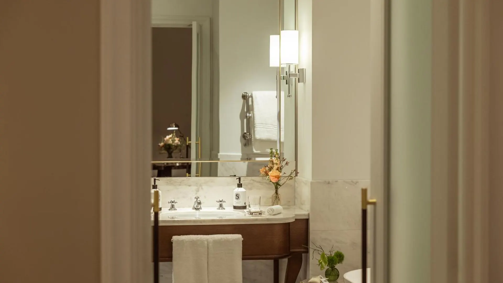 Corinthia Grand Hotel Astoria Брюссель