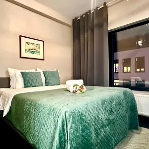 luxury-suites-central-station.hotelsghent.com/
